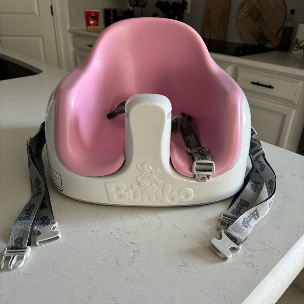 BUMBO MULTI USE CHAIR! ONLY USED TWICE!